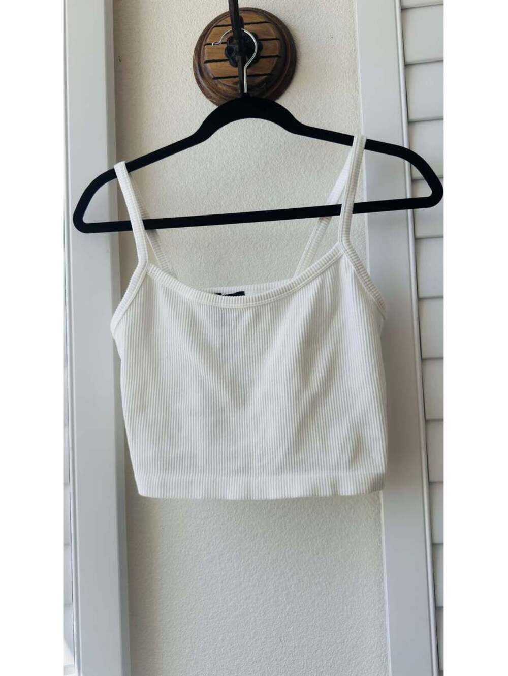 Forever 21 Ribbed Seamless Crop Tank Top - Size L